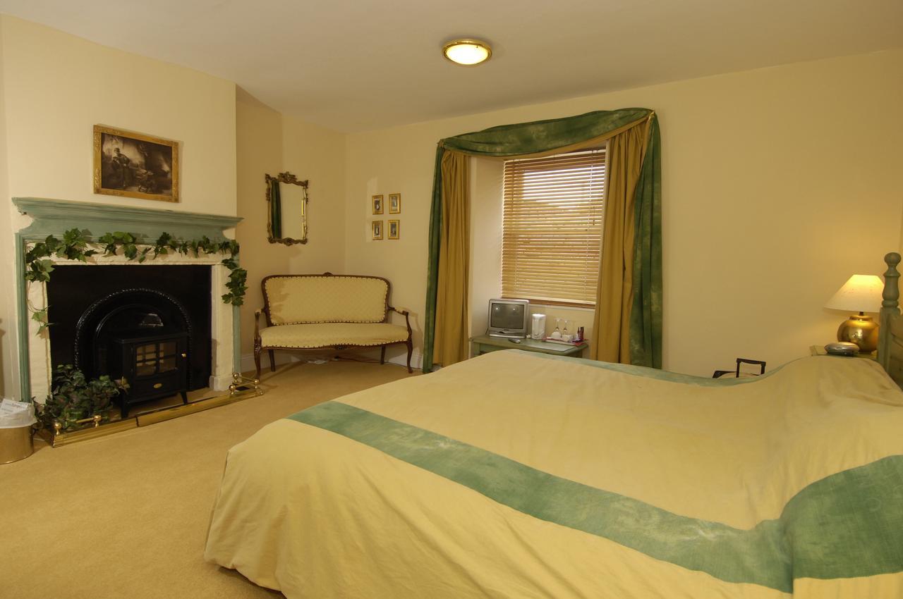 Centre Of Britain Hotel Голтвісл Екстер'єр фото