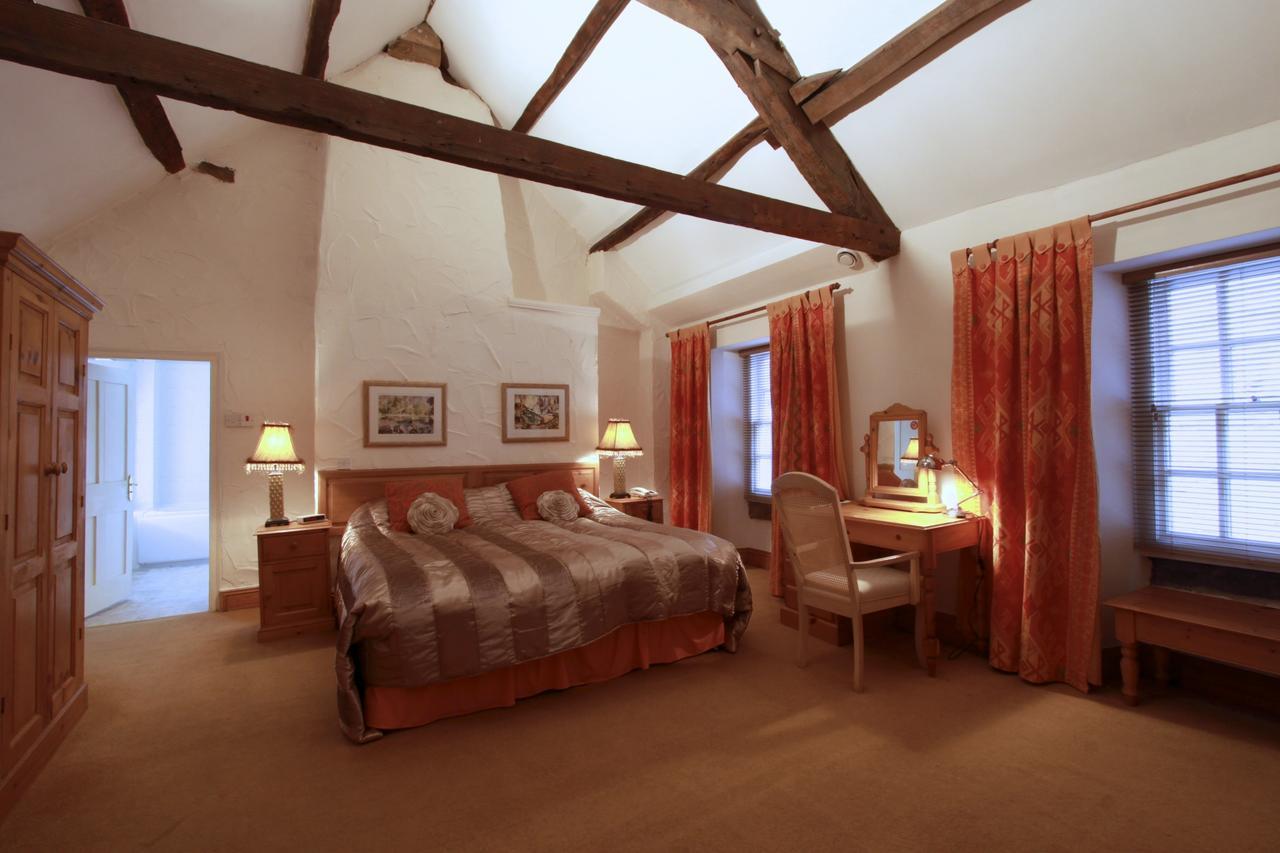 Centre Of Britain Hotel Голтвісл Екстер'єр фото